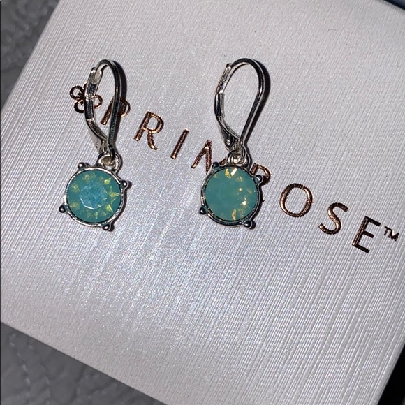 Pretty earrings - Picture 2 of 3